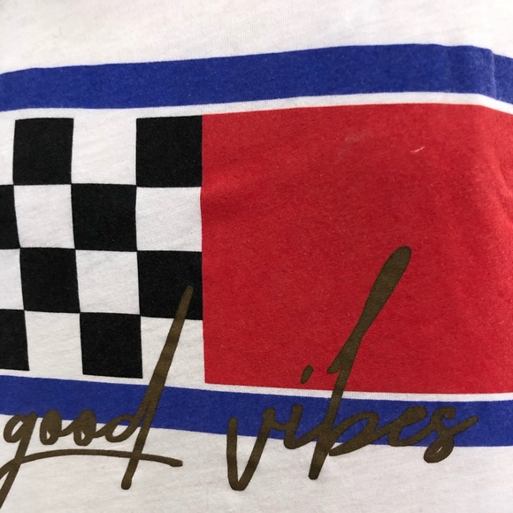 Graphic Sleeveless T Shirt - Picture 4 of 5